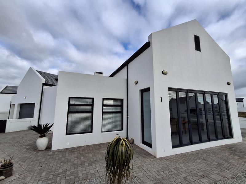 3 Bedroom Property for Sale in Britannia Bay Western Cape